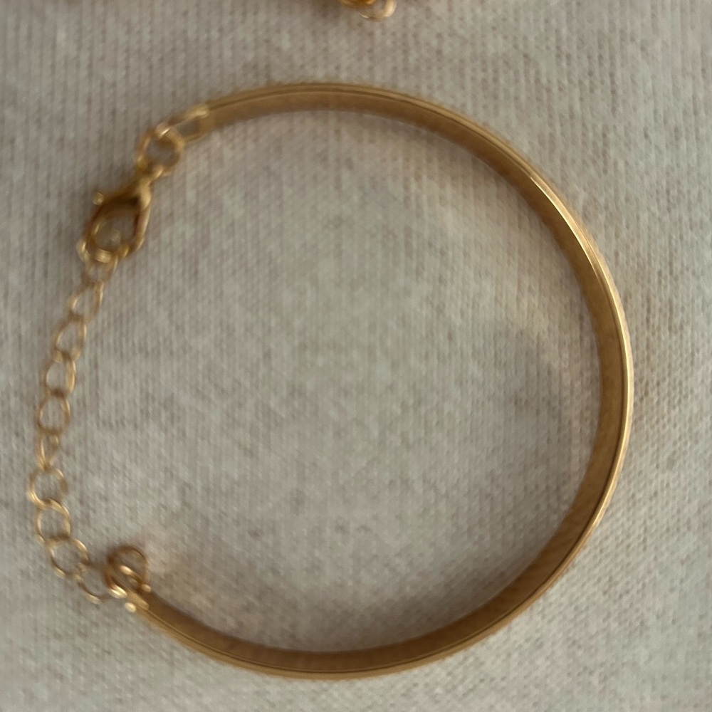 Elegant Gold and Pearl Bracelets Fun Bracelet Set - Picture 3 of 8